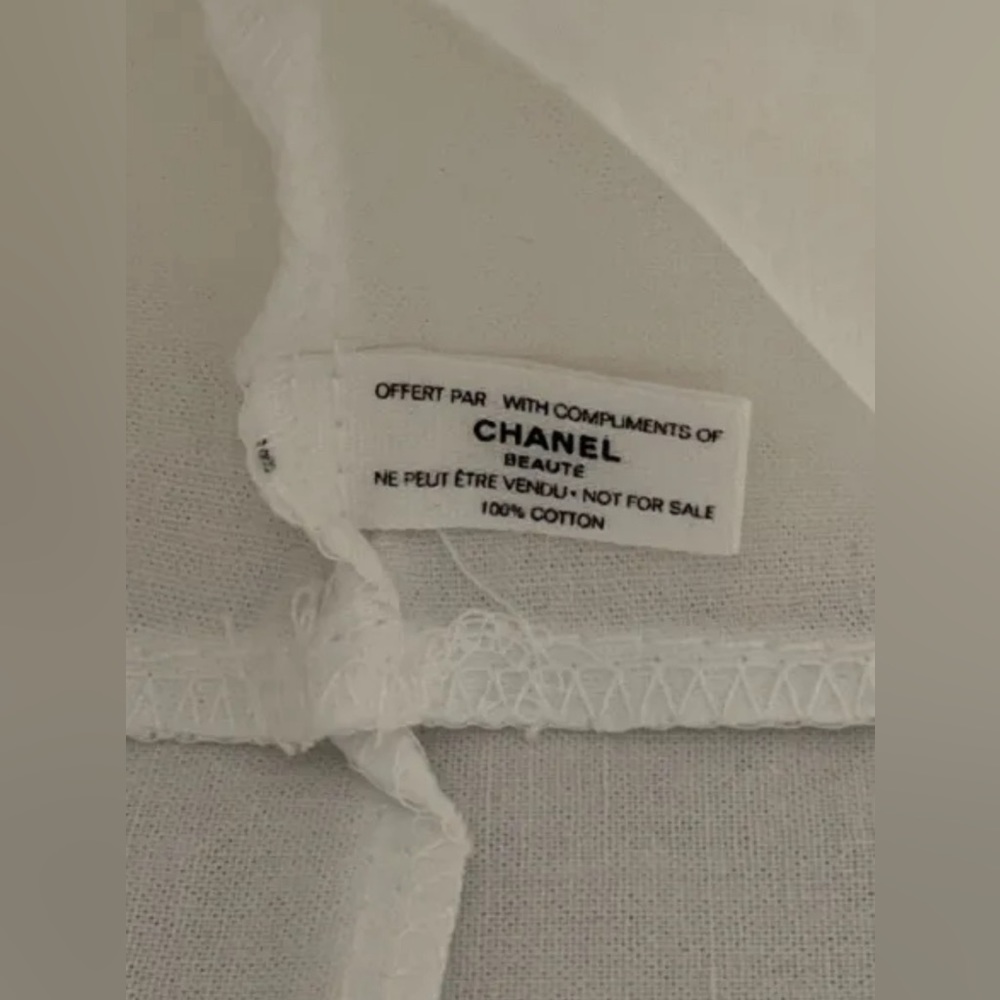 Chanel Drawstring Bag - image 3